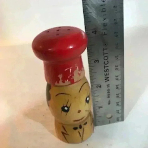 Vintage Hand Painted Wooden Chef Salt And Pepper Shaker 4” Tall - Picture 10 of 11